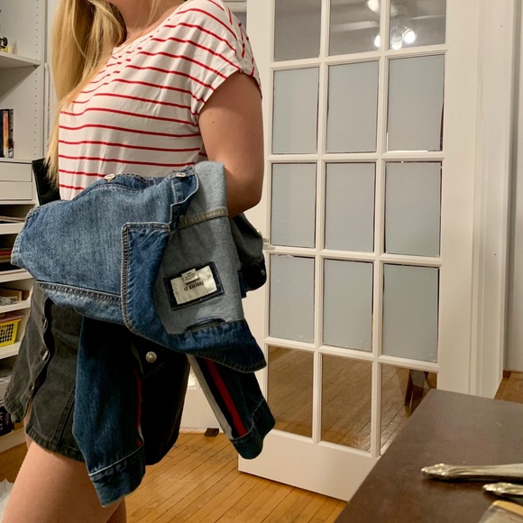 F21 French style crop top - Picture 7 of 11